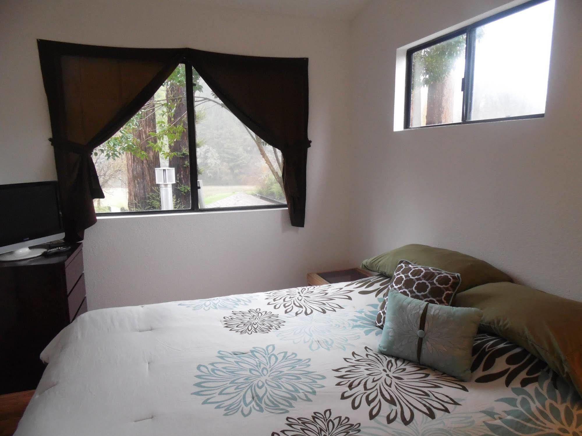 Riverlane Resort Гърнвил Екстериор снимка