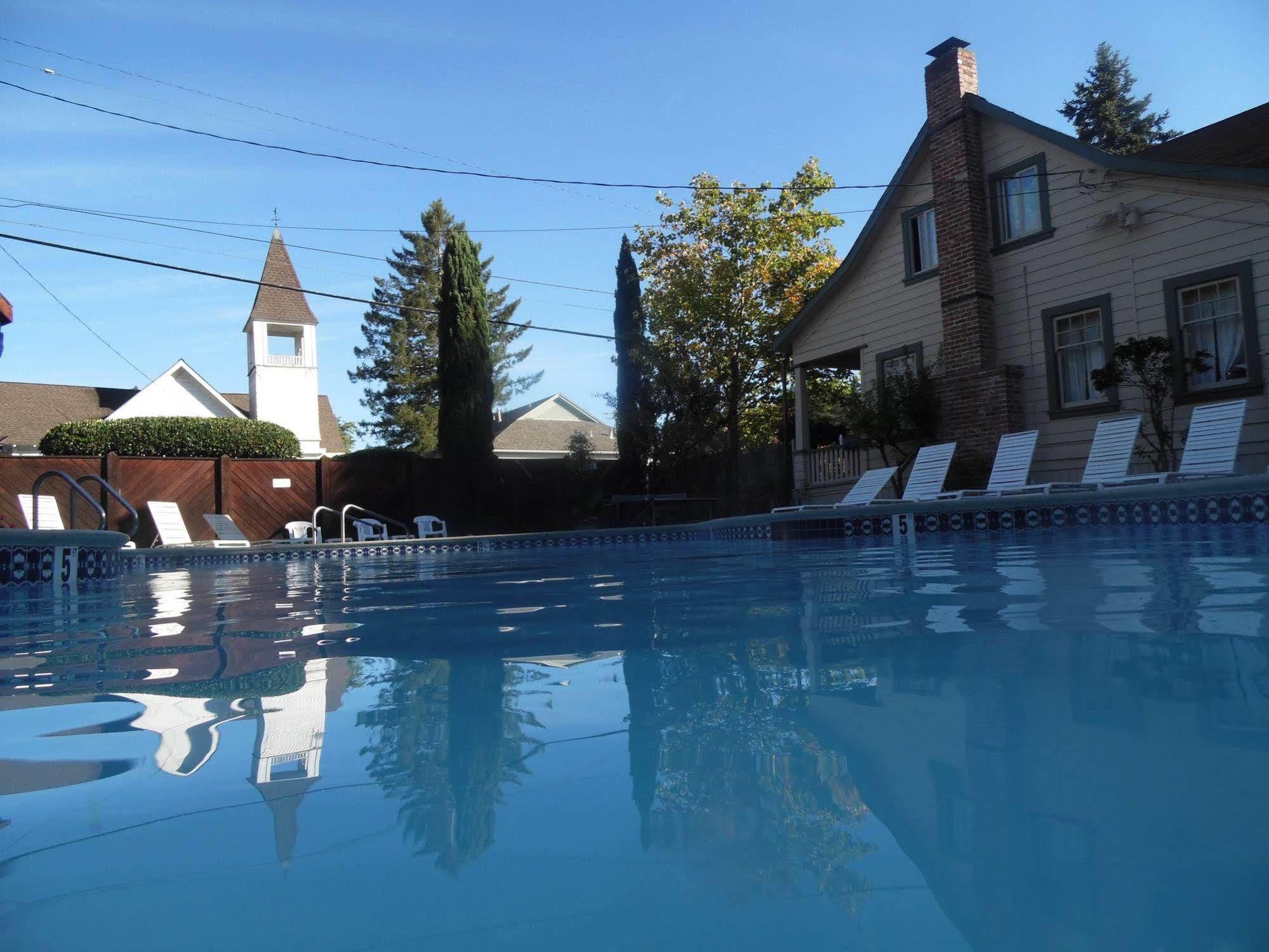 Riverlane Resort Гърнвил Екстериор снимка